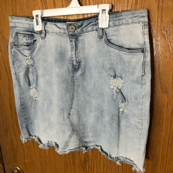 Charlotte Russe Dresses & Skirts - Denim Mini Skirt Light/Acid Wash Charlotte Russe Dresses & Skirts - Denim Mini Skirt Light/Acid Wash